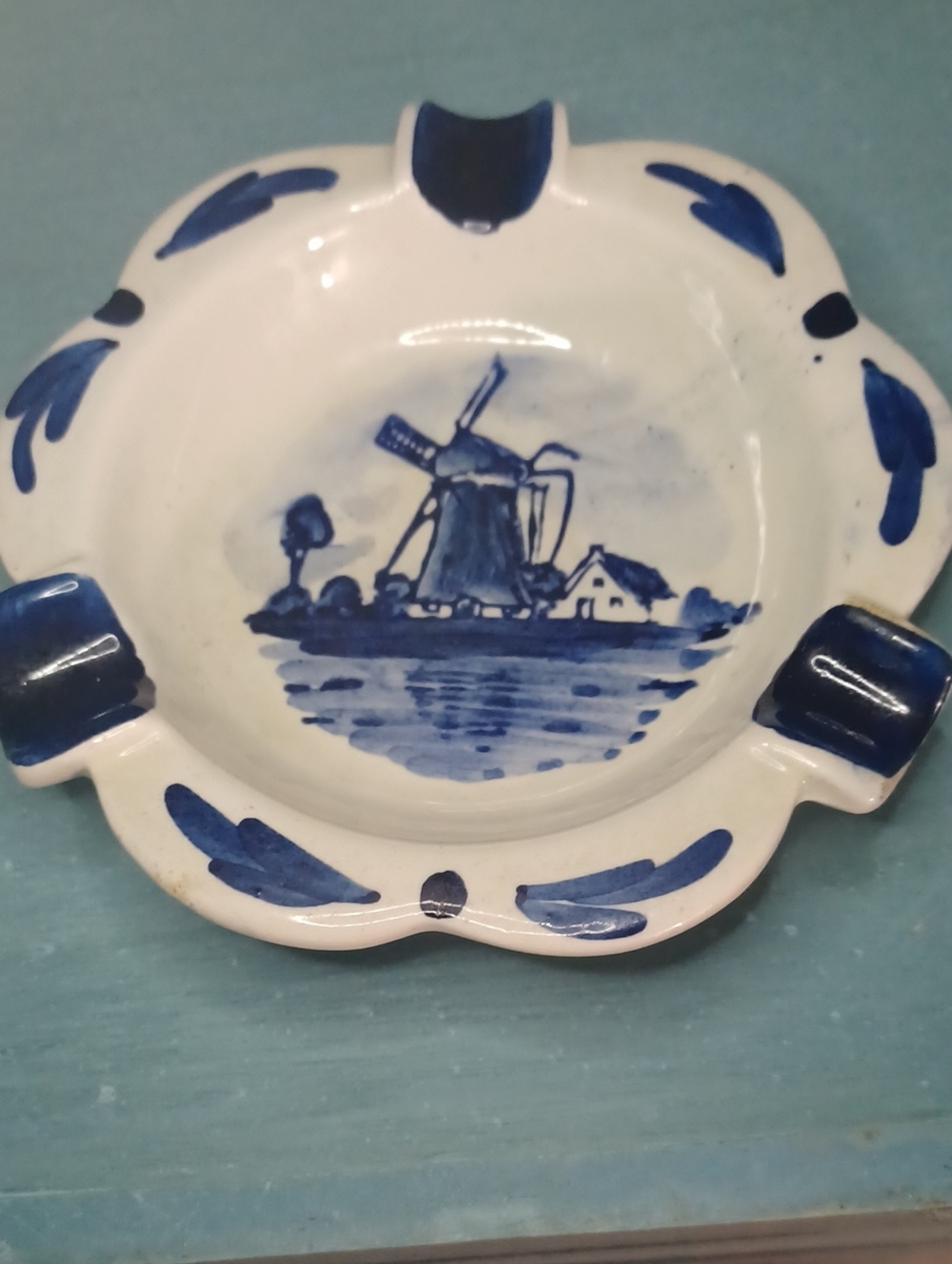 Vintage Collectible Dutch hand-painted Blue Delft ceramic ashtray